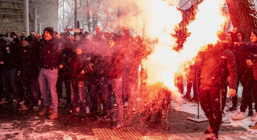 Így fogadták az ultrák a DVSC játékosait a keleti rangadó előtt! – fotókkal, videóval!