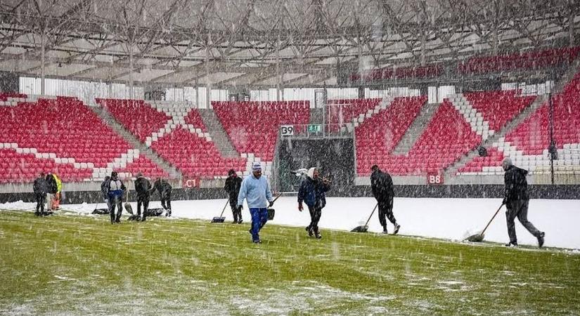 Havazás és szurkolói összecsapás a Debrecen–Nyíregyháza keleti rangadón, csak Dzsudzsák járt jól