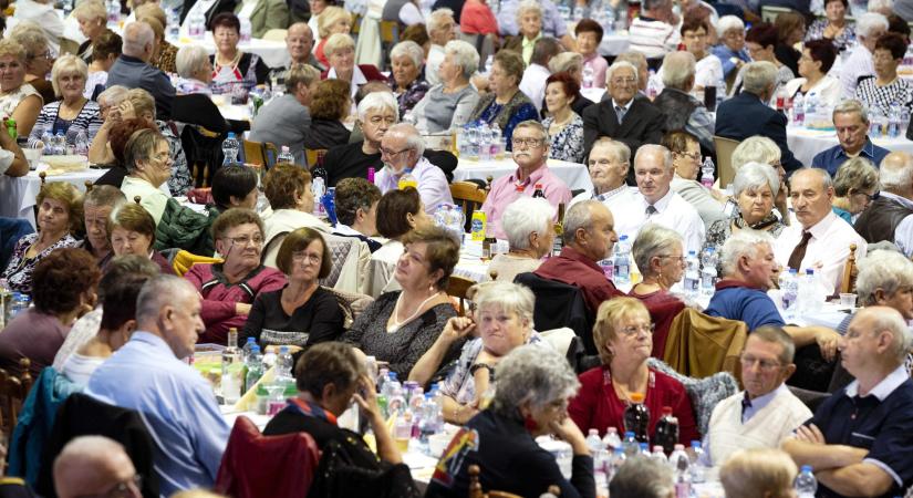 Szépen nőttek a magyar nyugdíjmegtakarítások, mielőtt a kormány közbelépett