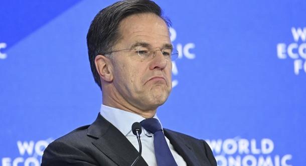 Rutte felszólította a NATO-tagországokat, hogy készüljenek fel a háborúra Oroszországgal