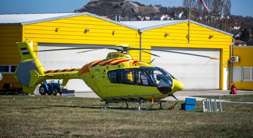 Felgyújtotta magát egy bősárkányi férfi, mentőhelikopterrel vitték kórházba