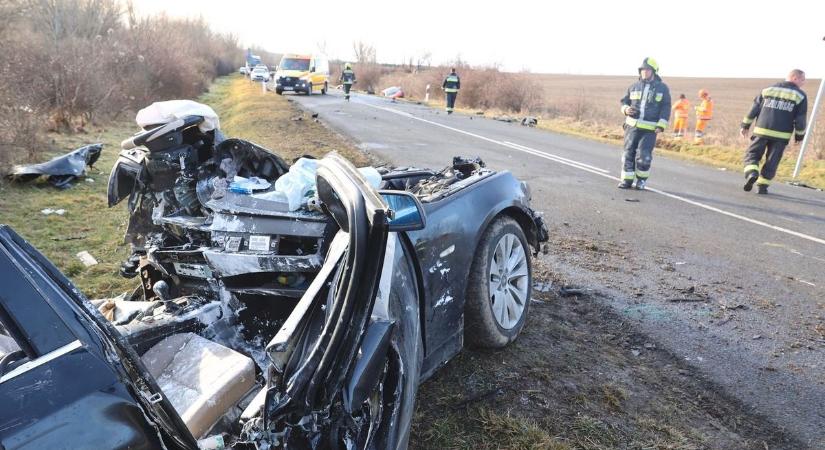 Egy ember meghalt, többen súlyosan sérültek: kegyetlen balesethullám sújtotta Baranyát