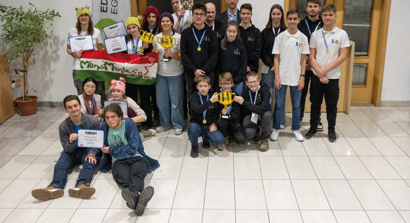 Sikeresen lezajlott a FIRST LEGO League jubileumi tatabányai regionális selejtezője