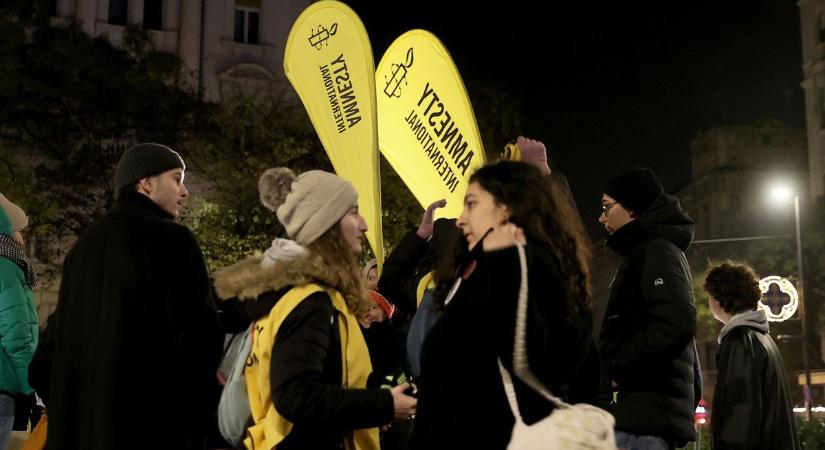 Jelentős uniós forrásokban részesülnek a Magyarországot támadó NGO-k