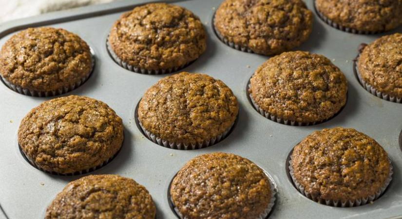 Téli fűszerekkel sült puha muffin: ki nem találnád, mi kerül a tésztájába