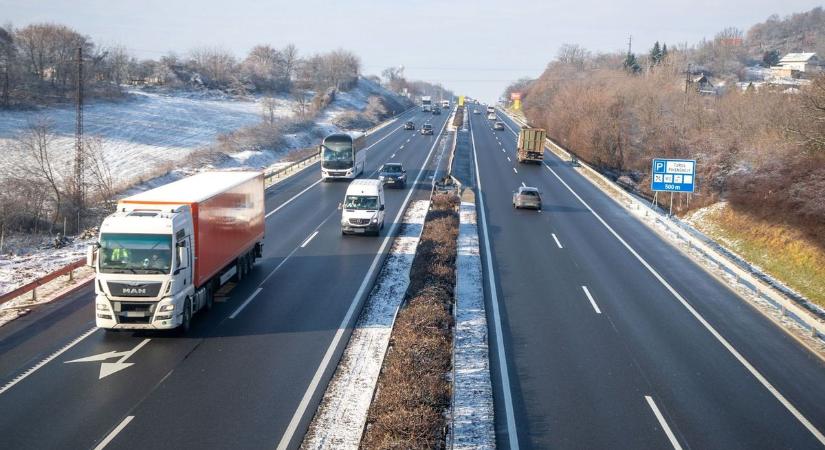 Halálos baleset történt az M1-esen