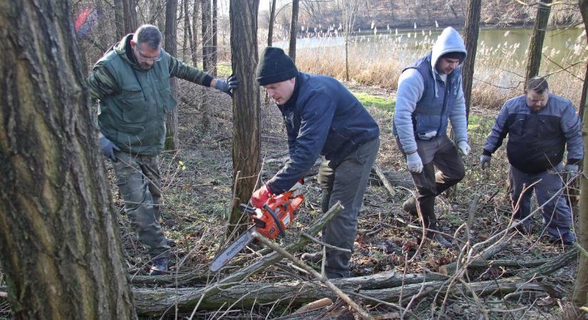 A jó horgász nem csak a botot veszi kezébe