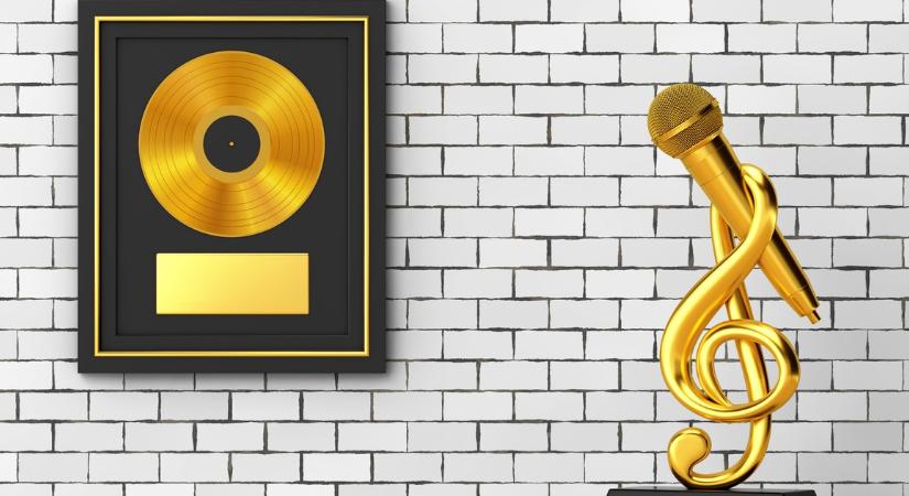 Magyar tervező ruhája tarolt a Grammy-díjátadón