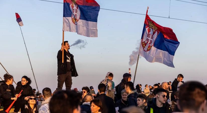 Az ügyvédek sztrájkkal támogatják a kormányellenes szerb tüntetőket