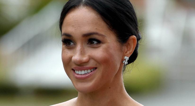 Meghan nem tiszteli Diana emlékét? Furcsa dolgot szúrtak ki a fotóin