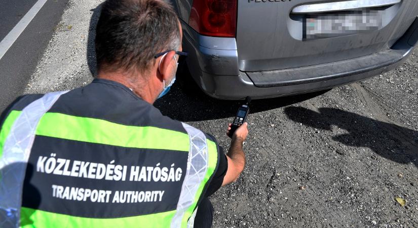 Rekordbüntetést szabtak ki tavaly teher- és személyszállító járművekre