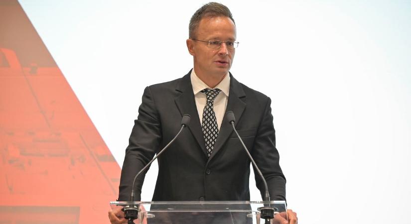 Szijjártó Péter: Az Európai Unió elszigetelte magát