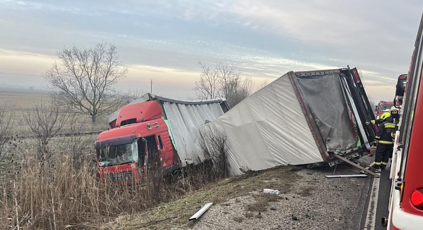 Úttestre folyt olaj miatt is riasztották a hajdú-bihari tűzoltókat