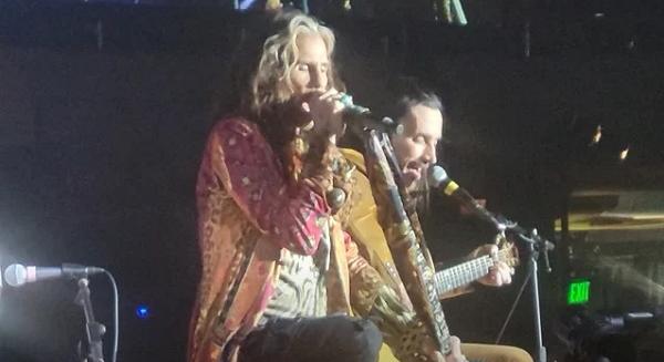 Steven Tyler először lépett színpadra az Aerosmith visszavonulása óta (videó)