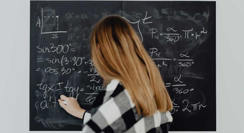 Kerettanterv: a matematika is kikerülhet egyes osztályokban a kötelező tárgyak közül