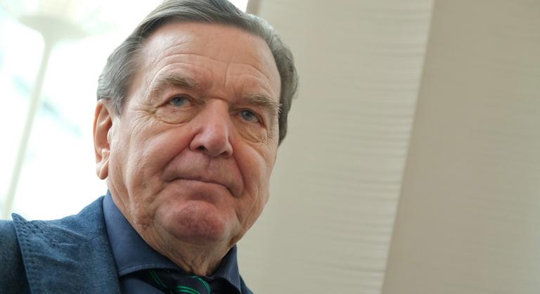 Kórházba kerül Gerhard Schröder volt német kancellár