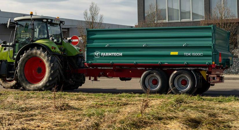 Csúnya bezuhanással indult az év a mezőgazdasági pótkocsik piacán