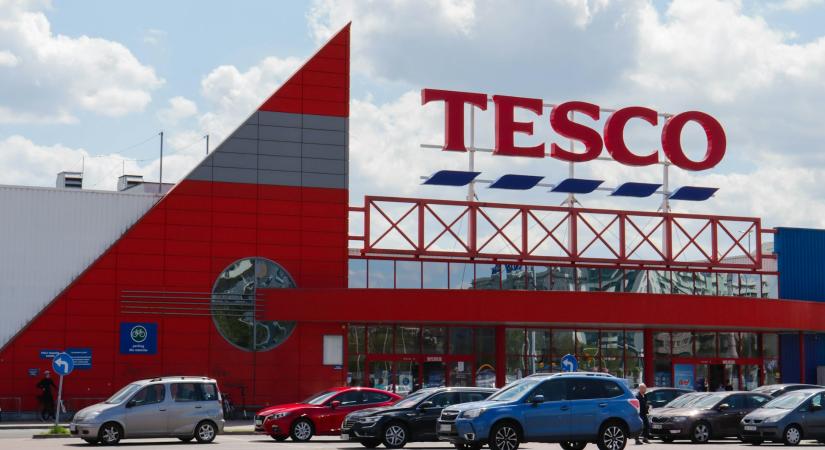 Emeli dolgozói bérét a Tesco