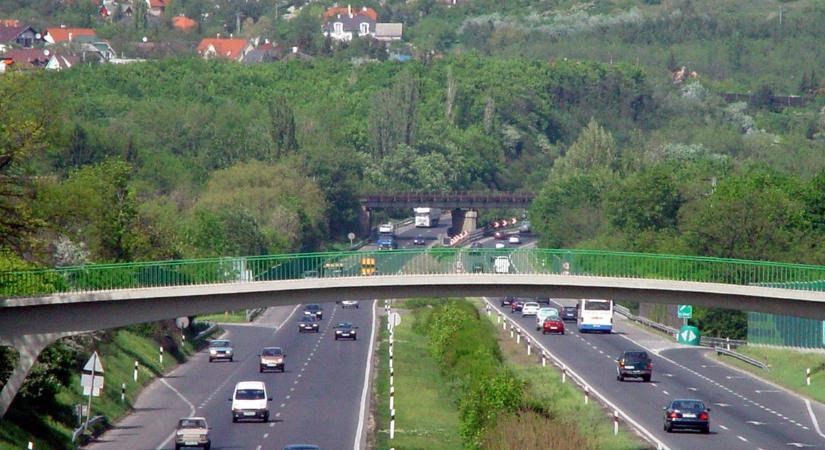 Megnyitnák a leállósávot az autósok előtt: így küzdenek a dugó ellen – mutatjuk, hol várható az újítás