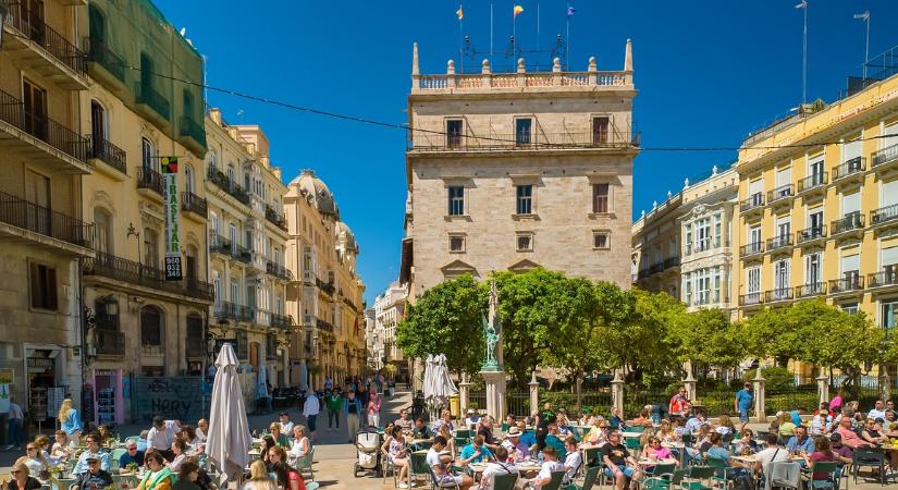 Főnix-madárként születik újjá a brutális árvízkatasztrófa után Valencia