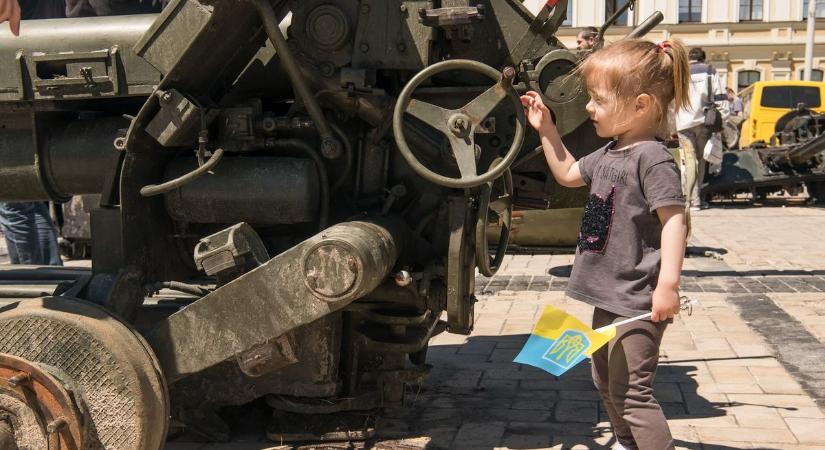 Határsértőket rejtett a Kamaz platója