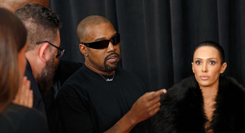 Kiderült, megbüntetik-e Kanye West meztelenkedő feleségét  videó