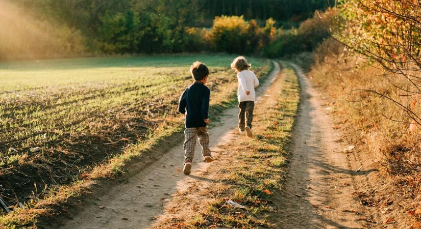 Ez a 164 éves svéd titok neked is segíthet boldog és erős gyerekeket nevelni