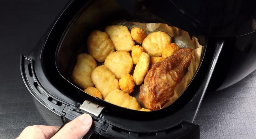 Nem csak a sütőt váltja fel az air fryer, egy másik konyhai eszközt is helyettesíthet