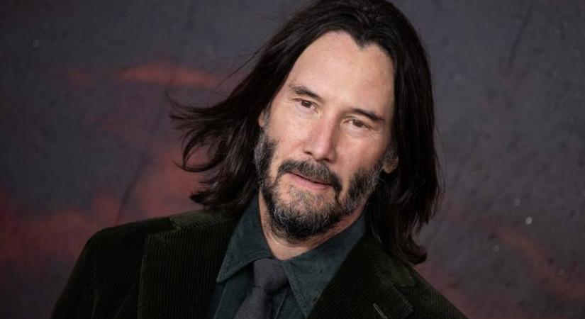 Keanu Reeves így viselkedik a magyar stábbal a forgatáson: egy meglepő kritériuma volt a pesti szállásával kapcsolatban