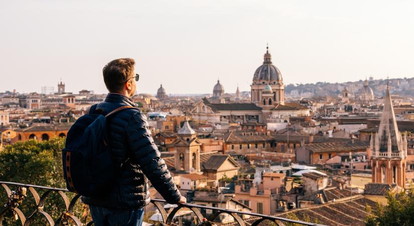 Minden magyar turistától komoly odafigyelést igényel, ha ebbe a népszerű városba utazik idén