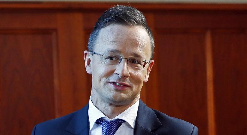 Szijjártó Péter nagyot futott New Yorkban: látványos fotókkal üzent a követőinek