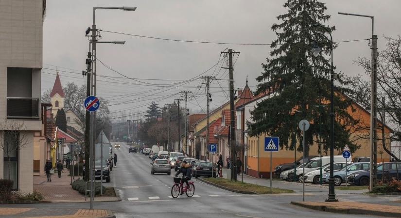 Dráma a nyílt utcán Nyíradonyban: már nem élt a férfi, amikor rátaláltak