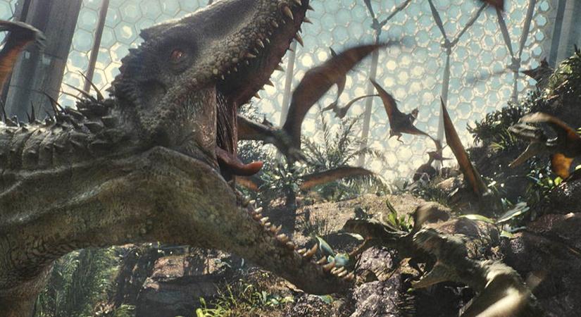 "Anyuci nagyon pipa" - Itt az új Jurassic Park előzetese! Scarlett Johansson annyira dögös benne, hogy még a dínók is kiakadnak