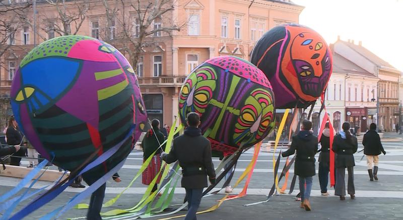 Lidércjárás és Farsang TV a Kossuth téren