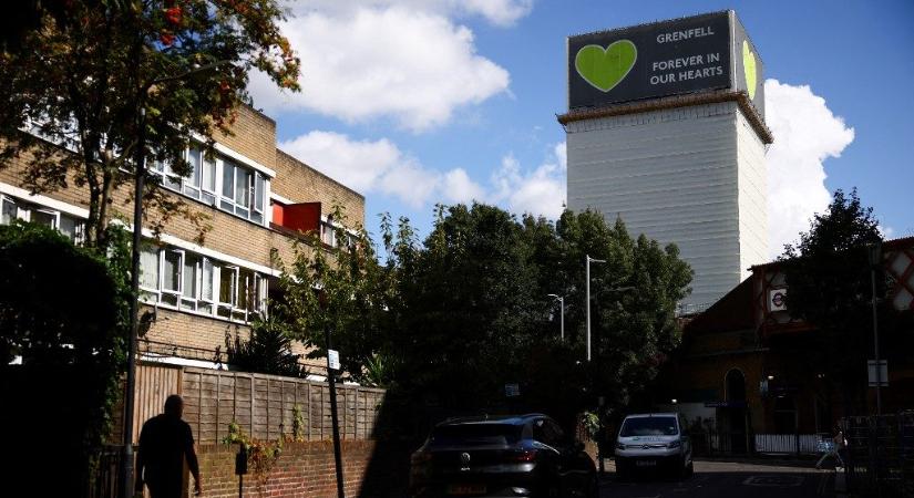 Lerombolják a Grenfell Towert