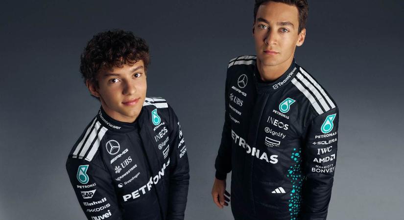 F1: Csíkos melegítőbe öltöznek idén a Mercedesnél