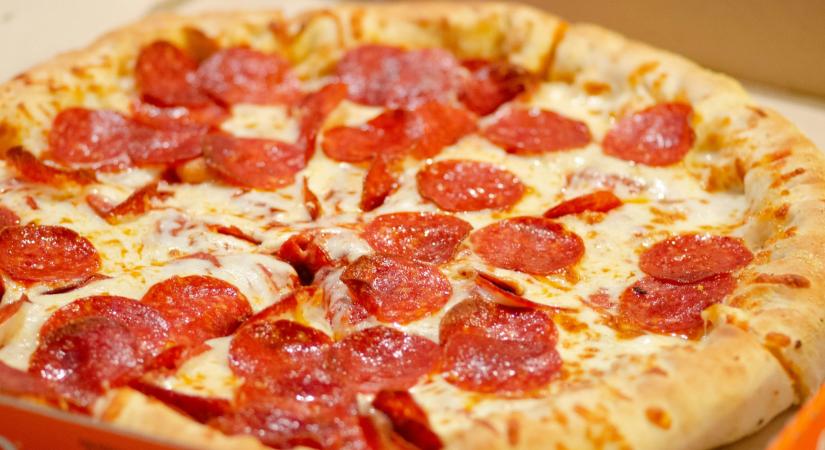 A magyarok pizzakedvencei: olaszkolbászos és hawaii a toplista élén