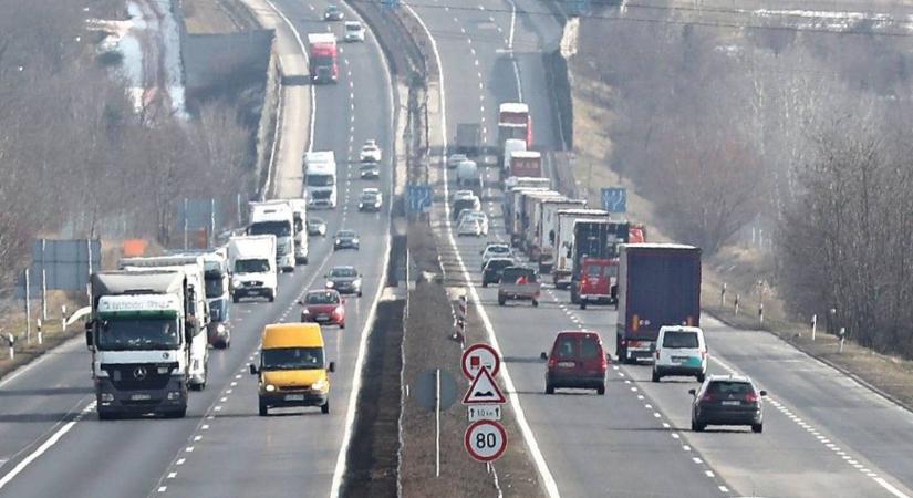 Idén augusztusban megkezdődik az M1-es autópálya hatsávosra bővítése Budapest és Győr között