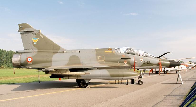 Párizs leszállította az első francia Mirage 2000-es vadászrepülőket Ukrajnának