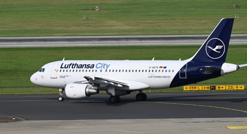 Teljes pánik! Elájult repülés közben a Lufthansa pilótája