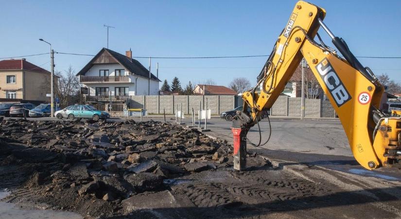 Történelmi léptékű útfelújítás kezdődhet a magyar-román határon