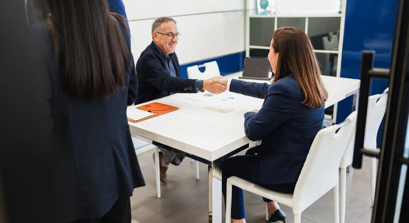 Profession.hu: a diploma egyre kevesebb álláshirdetésnél feltétel