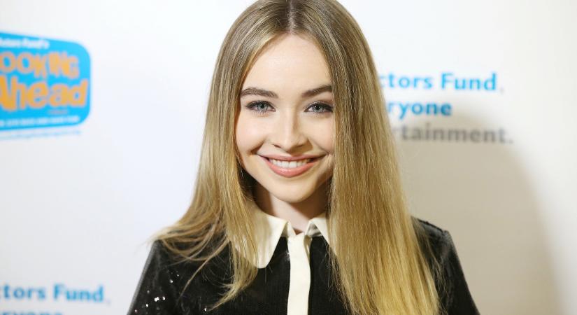 Mindenki imádja Sabrina Carpenter elképesztő Grammy-gálás előadását