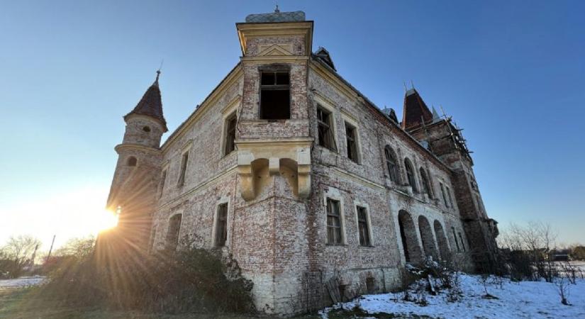 Idén kezdődhet a tragikus sorsú Teleki Pál erdélyi kastélyának felújítása