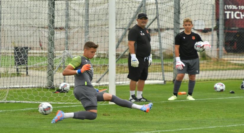 Honvéd: Így áll a Juventusba tartó fiatal játékos ügye - a sportigazgató beszélt róla