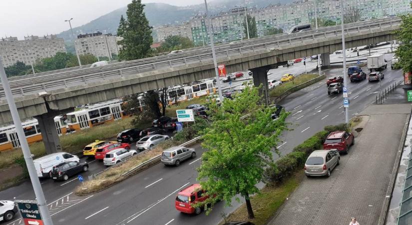 Flórián téri felüljáró: azonnal kezdik a munkát, mutatjuk a forgalmi változásokat