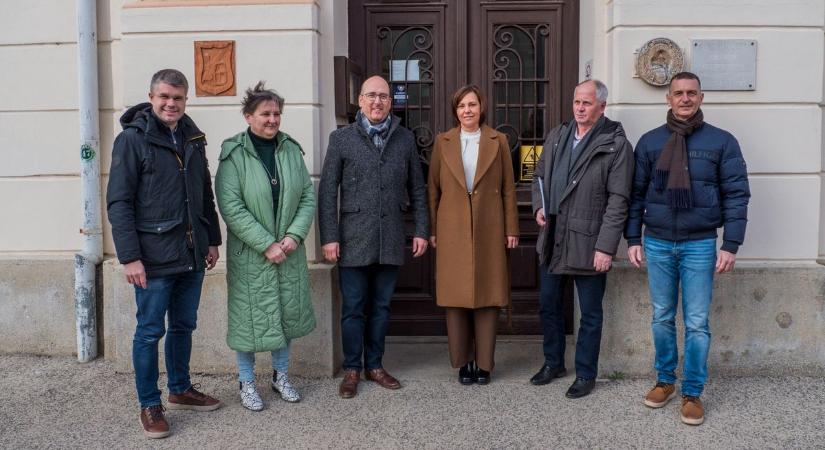 Félmilliárd forintos energetikai korszerűsítést jelentettek be a vasi iskolában