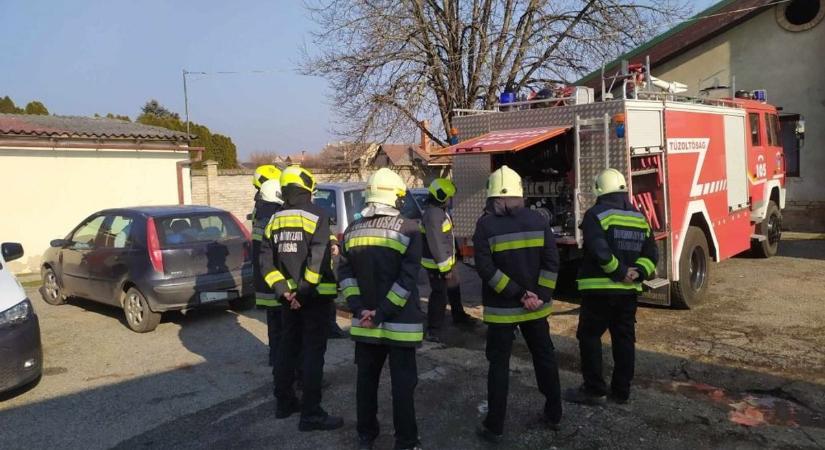 Gépjárműfecskendő kezelői tanfolyam zárult Tolnán