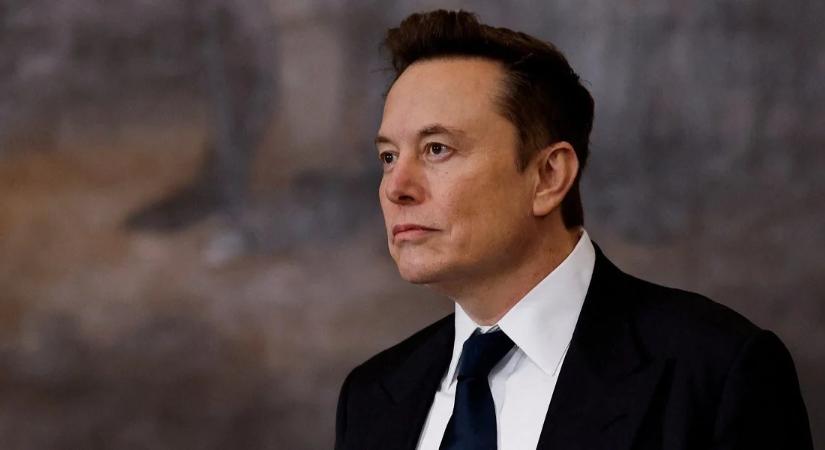 Elon Musk követeli a Szabad Európa és az Amerika Hangja rádiók bezárását