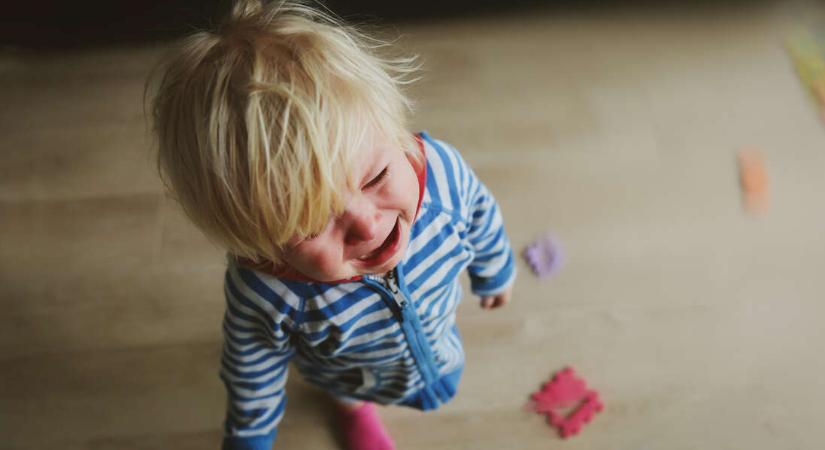 Autista gyerekek: amit mi agresszív viselkedésnek látunk, számukra egész mást jelent